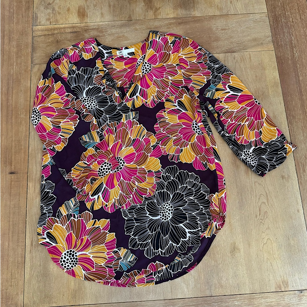 SMALL: DR2 half sleeve women’s shirt